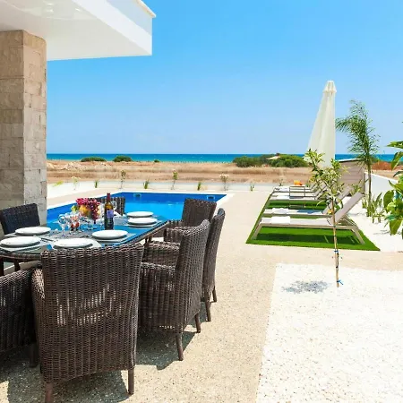 Ayia Thekla Sleeps 6 With Pool And Air Con * Ayía Nápa