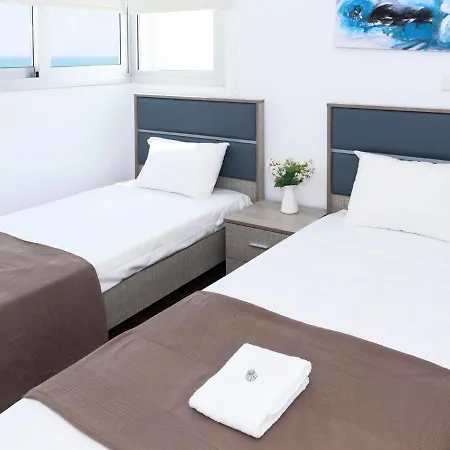 Vilă Ayia Thekla Sleeps 6 With Pool And Air Con *